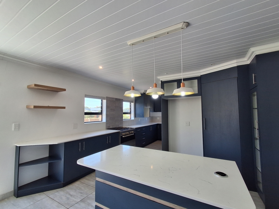 3 Bedroom Property for Sale in Stilbaai Wes Western Cape